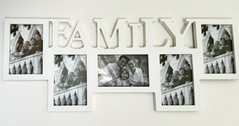Dřevěný fotorámeček na 5 fotek Family bílý
