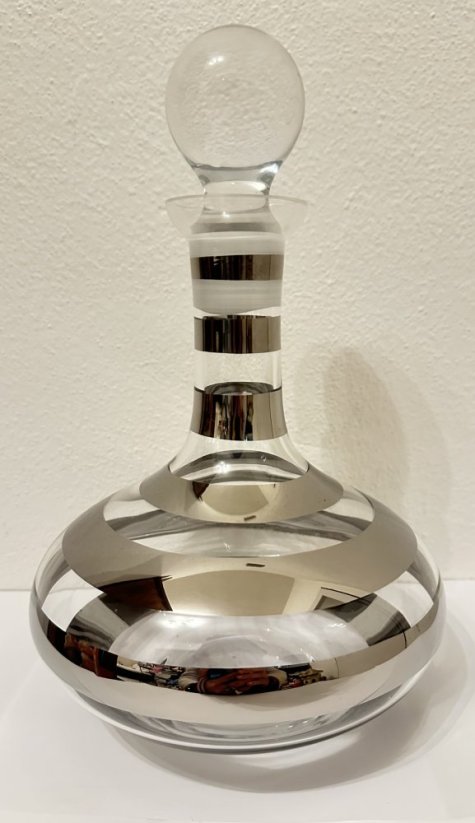 Luxusní skleněná karafa Silver pruhy