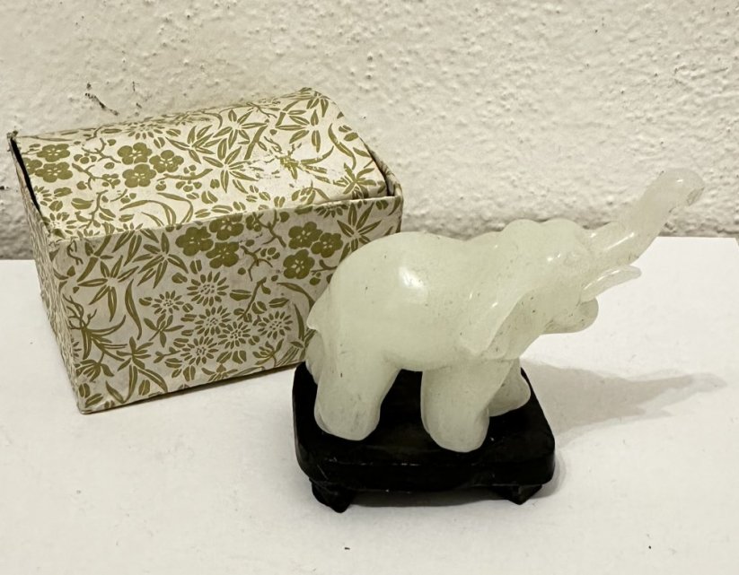 Skleněný slon pro štěstí Bílý S