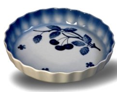 Porcelánová zapékací miska kulatá  Modré třešně - Blue Cherry