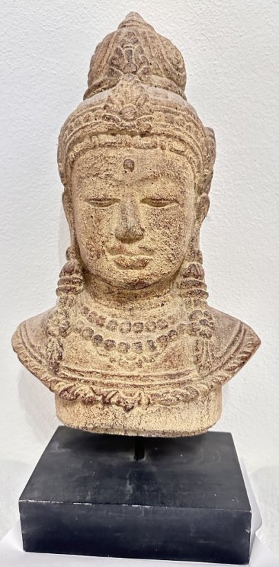 Hlava Buddha závoj písková M
