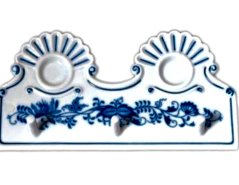 Porcelánový věšák Cibulák