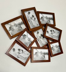 Dřevěný fotorámeček na 9 fotek