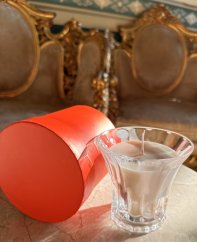 Sójová  luxusní svíčka v dárkové krabičce Sí Eleganza inspirovaná ikonickou vůní