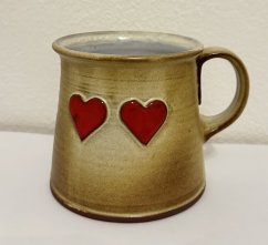 Keramický hrnek Srdíčka Písek