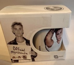 Keramický hrnek skupiny Justin Bieber