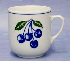Porcelánový hrnek Modré třešně