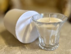 Sójová  luxusní svíčka v dárkové krabičce Blanc Soleil inspirovaná ikonickou vůní