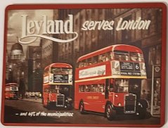 Plechový magnet na lednici Leyland serves London - sleva