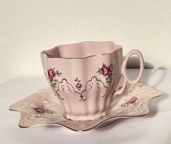 Porcelánový hrnek Růžový porcelán květiny