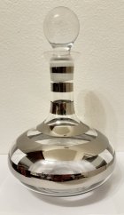 Luxusní skleněná karafa Silver pruhy