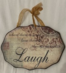 Dřevěná cedule Laugh - smích