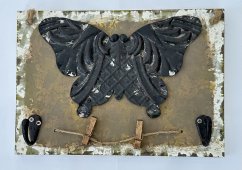 Dřevěný věšák Motýl s kolíčky